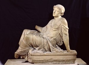 祭壇に座った女性、「サプリカントバルベリーニ」、紀元前440〜430年頃（大理石）